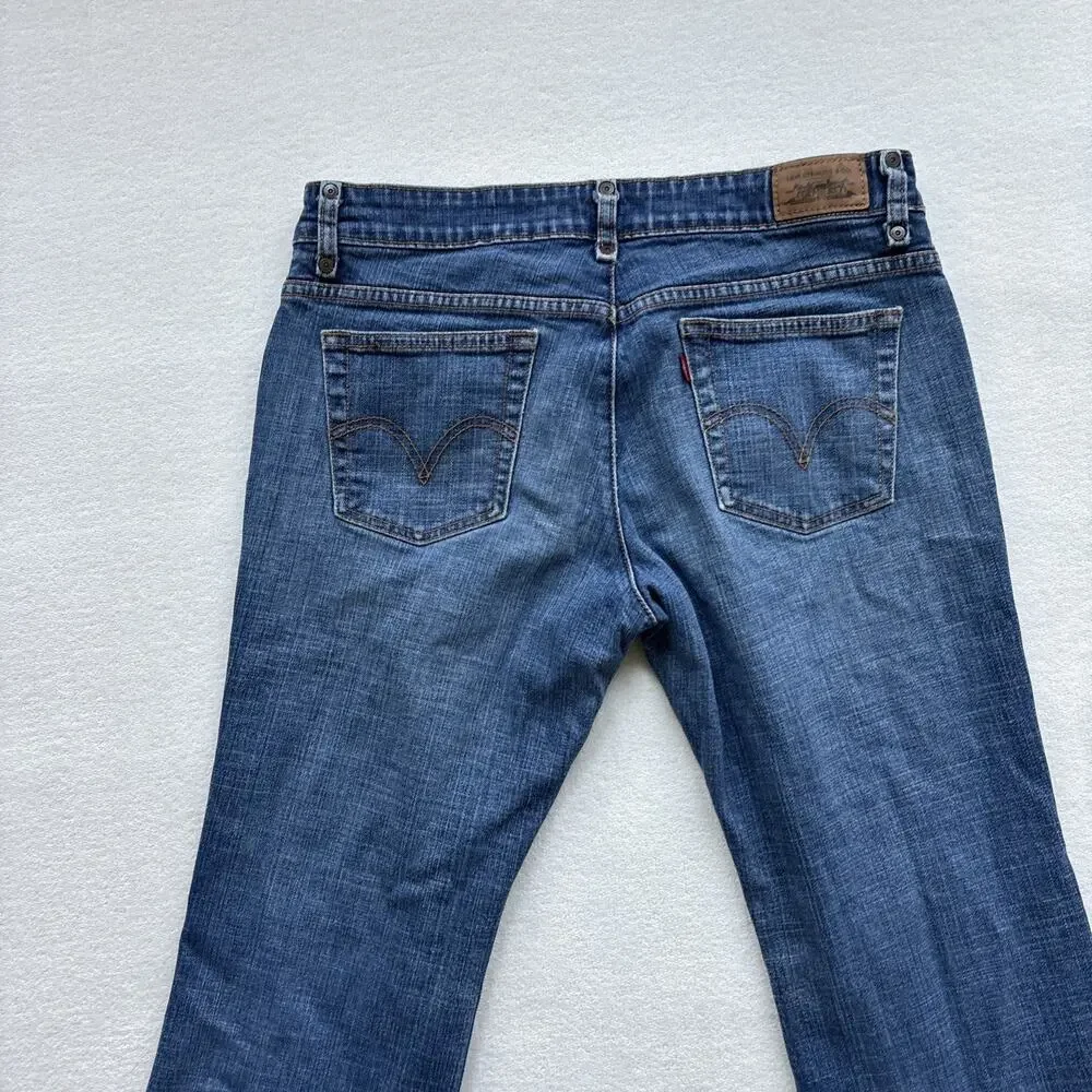 Levis Women Jeans Size 12 537 Low Flare Blue Medium‎ Wash Denim (approx 32x28)